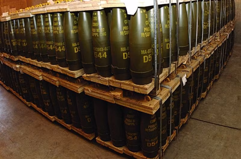 Do dựa hoàn toàn hỏa lực vào pháo binh, nên nhu cầu về đạn pháo cho quân Ukraina trên hướng nam Orekhiv là rất lớn, gồm cả đạn pháo 155mm của NATO và các loại đạn pháo của Liên Xô. Với việc sử dụng quá nhiều loại pháo, gây khó khăn lớn cho công tác bảo đảm kỹ thuật và đạn pháo của Ukraine tại đây. 