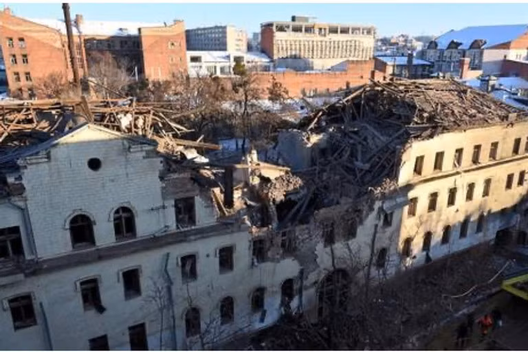 Sau vu tan cong linh danh thue Phap o Kharkov, Phap tang vien tro