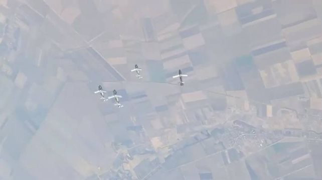 Do không có đủ tên lửa phòng không tầm xa nên trong thời gian qua, Quân đội Ukraine phải thường xuyên tiến hành các cuộc tấn công tầm xa bằng UAV tự sát vào các sân bay quân sự của Nga, để giảm việc sử dụng bom dẫn đường của Nga trên chiến tuyến.