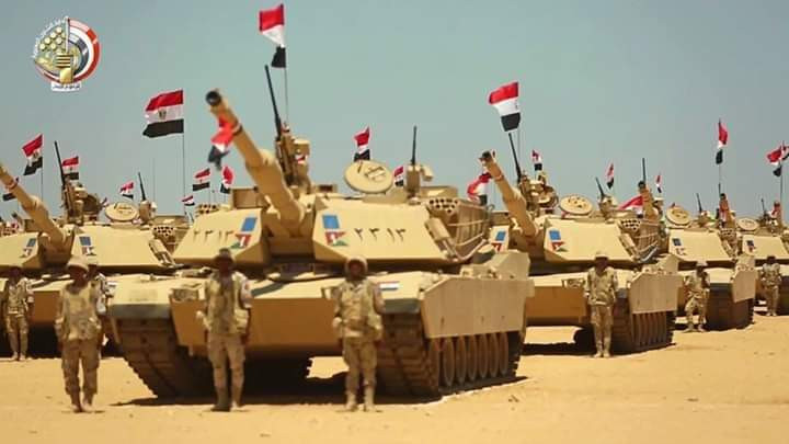 Đương nhiên, điều này cũng liên quan đến việc chính phủ Mỹ nhất quán thông lệ, như khi xuất khẩu xe tăng chiến đấu chủ lực "Abrams" cho Ai Cập và các quốc gia khác cũng là phiên bản hạ cấp, không lắp giáp uranium nghèo.