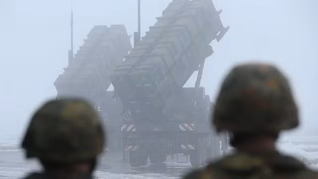 Đánh giá từ trận đánh này, lực lượng phòng không Ukraine gặp vấn đề rất lớn. Do số lượng hệ thống tên lửa phòng không Patriot các nước phương Tây cung cấp không nhiều, nên họ cần thận trọng khi sử dụng những vũ khí phòng không quý giá này, hơn là bố trí trận địa phòng không ở đây một cách lộ liễu ở những khu vực trống và không hề ngụy trang.