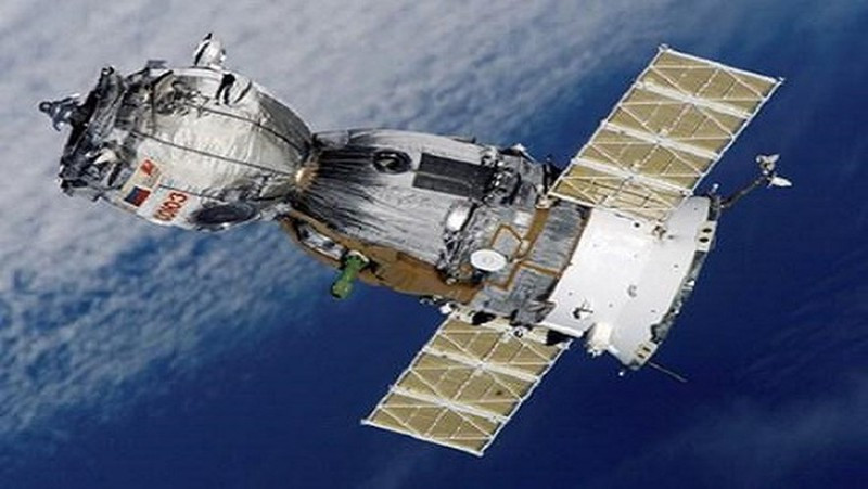 Tác động của những vụ nổ hạt nhân đối với không gian gần trái đất đã được nghiên cứu bởi các vệ tinh của Liên Xô là Kosmos-3, Kosmos-5 và Kosmos-7.