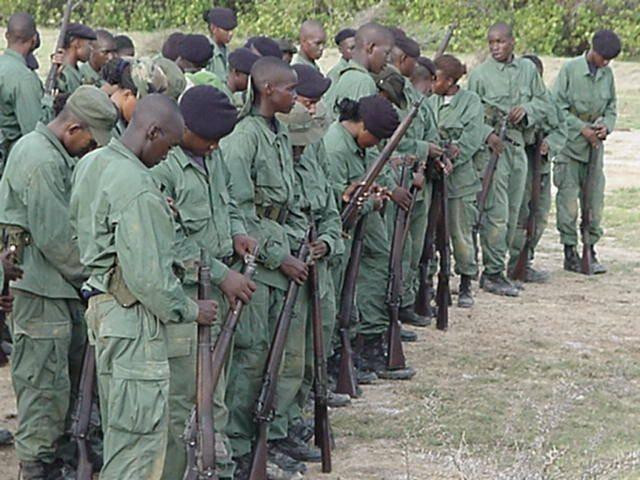 Năm 1995, do vấn đề hiệp định mậu dịch đàm phán không thành, Gambia uy hiếp “cho quân viễn chinh quét sạch châu Âu đại lục”. Sau đó đến uy hiếp Anh, Pháp, Đức, Ý do dùng vấn đề nhân quyền để trừng phạt Gambia.