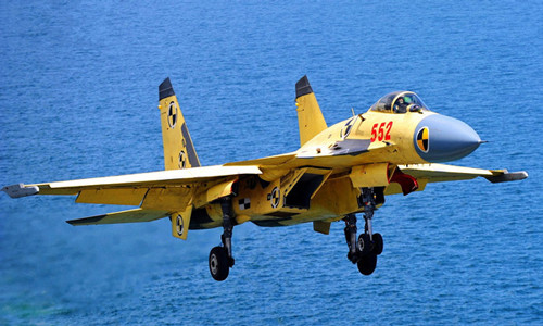 Với việc J-11B là một máy bay chiến đấu tương đối mới, quân đội Trung Quốc có thể loại khỏi biên chế các loại máy bay dựa trên cùng một thiết kế khung máy bay hạng nặng họ Flanker như J-11A, Su-30MKK và Su-30MK2.