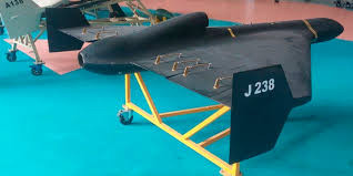 Tờ Forbes cũng cho biết, lực lượng phòng không Ukraine cũng đã bắn hạ một số phiên bản UAV Geran-3; đây là phiên bản UAV Geran mới, được trang bị động cơ phản lực. Quân đội Ukraine cho biết, tốc độc của UAV Geran-3 có tốc độ hơn 500 km/h, nên các loại súng pháo phòng không khó đánh chặn hơn.