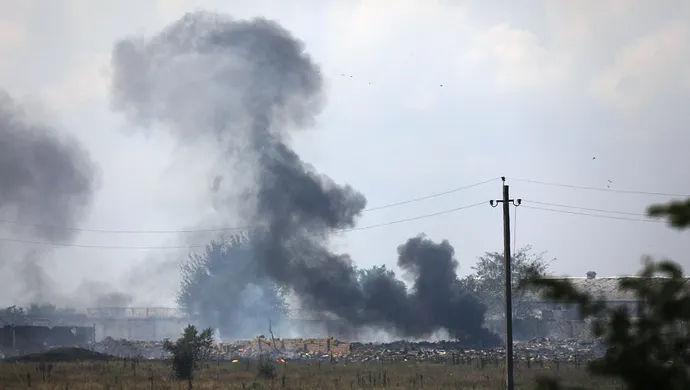 Nếu xét theo logic của Tổng tư lệnh Quân đội Ukraine Zaluzhny, thì rất có thể là Nga đã cất giấu đạn ở trên lãnh thổ Ukraine? hay có một kênh bí mật nào đó, liên tục chuyển đạn cho quân Nga ở tiền tuyến?