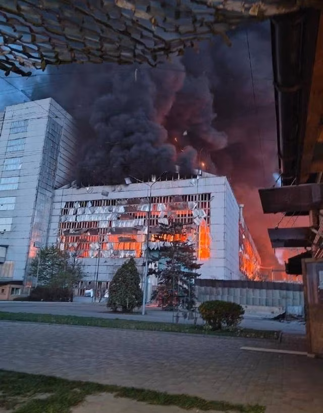 Nhà máy nhiệt điện CHPP có tổng công suất không quá 50 MW và chủ yếu cung cấp năng lượng cho ngành công nghiệp, sinh hoạt của dân cư thành phố Sumi. Hiện chính quyền Kiev đang kêu gọi người dân Ukraine tiết kiệm điện, nhất là trong khung giờ cao điểm từ 18:00 đến 22:00 giờ.