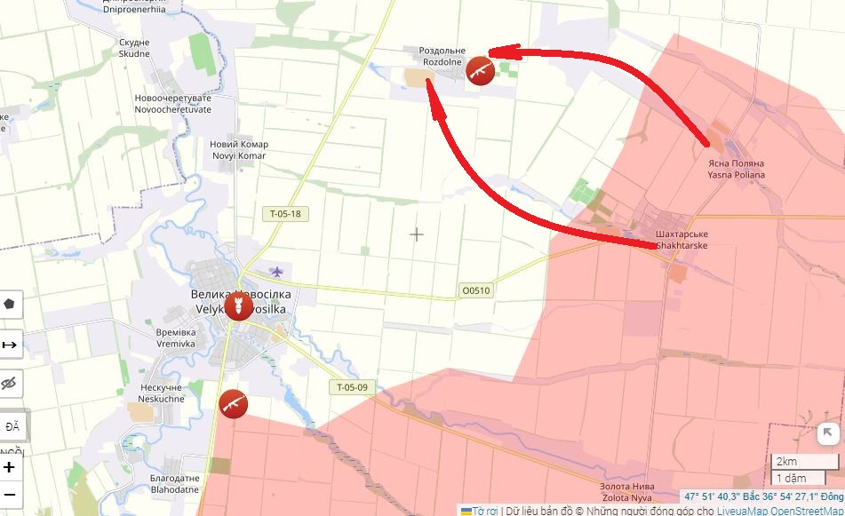 Khi tiến công Razdolnoye, quân Nga sẽ tạo thế bao vây quân Ukraine ở Velikaya Novoselka từ phía bắc, và với việc chiếm làng Sukhie Yaly, họ tạo ra một vòng vây xung quanh khu vực đồn trú của Ukraine ở khu vực Kurakhovsky. Đồng thời, không ai loại trừ rằng, cuộc tiến công của Nga tới Konstantinople sẽ không được tiếp tục trong thời gian tới. 