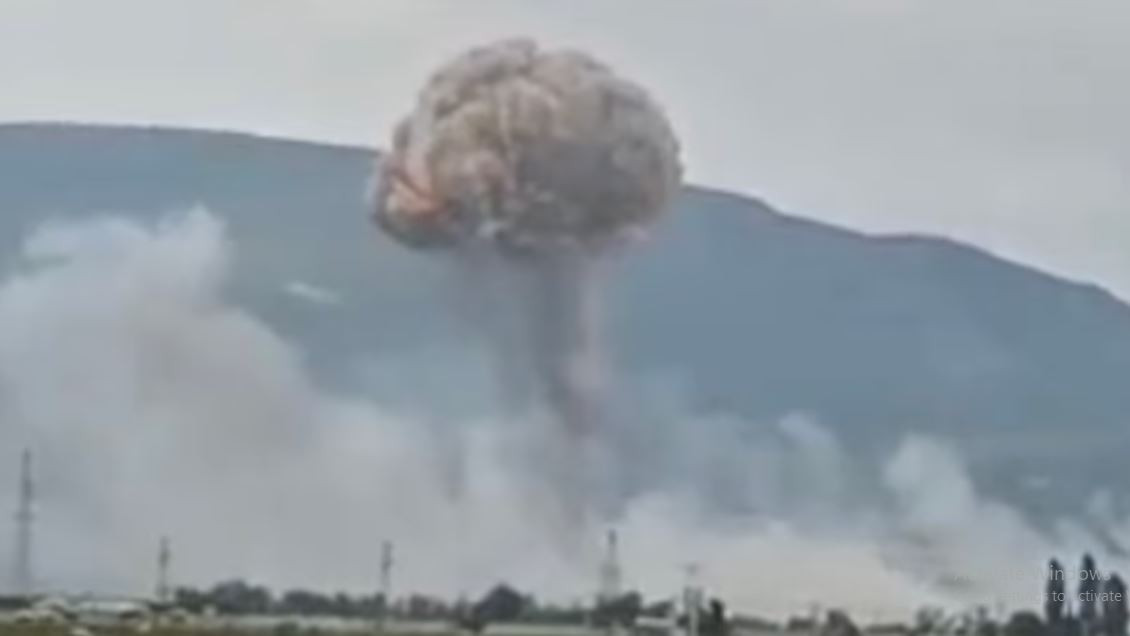 Trong thời gian qua, Quân đội Ukraine đã đạt được hàng loạt thành công lớn trong việc sử dụng UAV cảm tử, tấn công các mục tiêu ở Nga, đặc biệt là việc liên tục phá hủy nhiều kho đạn lớn của Nga. Một số blogger quân sự Nga cho rằng, ngoài lợi thế về mặt kỹ thuật, nguyên nhân khiến Quân đội Ukraine đạt được những thành công này, có lẽ còn liên quan đến chiến thuật.