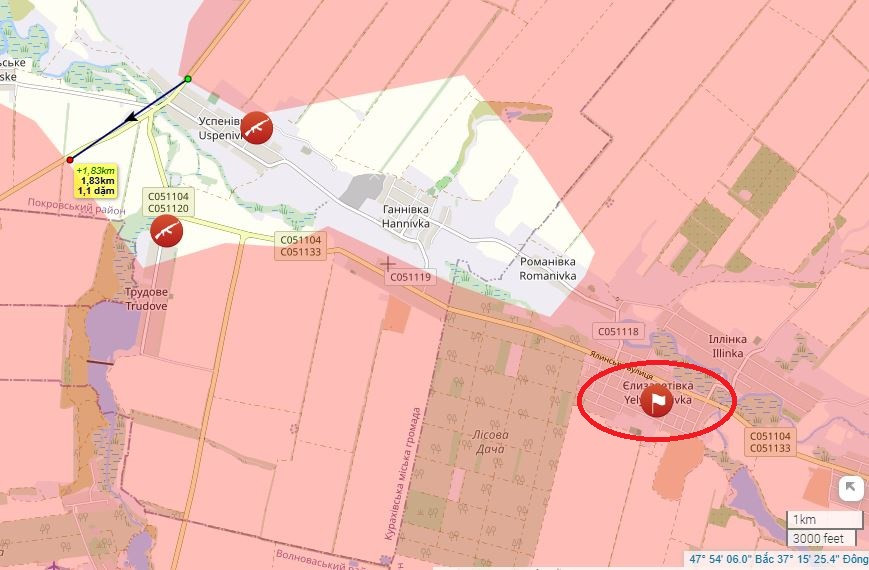 Ngôi làng Elizavetivka nằm gần sông Sukhi Yaly, phía nam Kurakhove, trong cái gọi là “túi Uspenovsky” được hình thành bởi quân Nga. Tuy nhiên ngôi làng này đã bị Cụm Vostok của RFAF kiểm soát từ vài ngày trước.