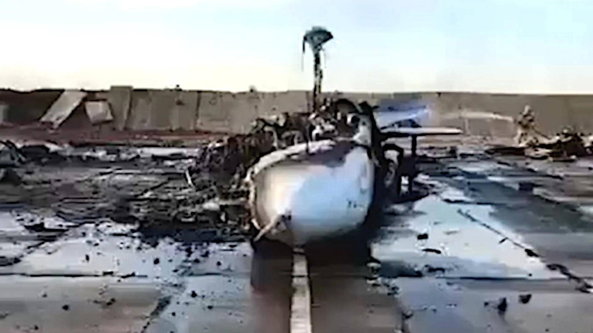 Ví dụ Ukraine đã tấn công chính xác vào các kho đạn của Nga ở New Kakhovka, cây cầu chiến lược Antonov tại Kherson hay sân bay ở Crimea gần đây. Có lẽ chiến thuật của Ukraine là làm cho Nga “mệt mỏi”, giống như lực lượng Taliban đã làm với lực lượng Mỹ tại Afghanistan, và buộc Nga phải rút khỏi lãnh thổ Ukraine.