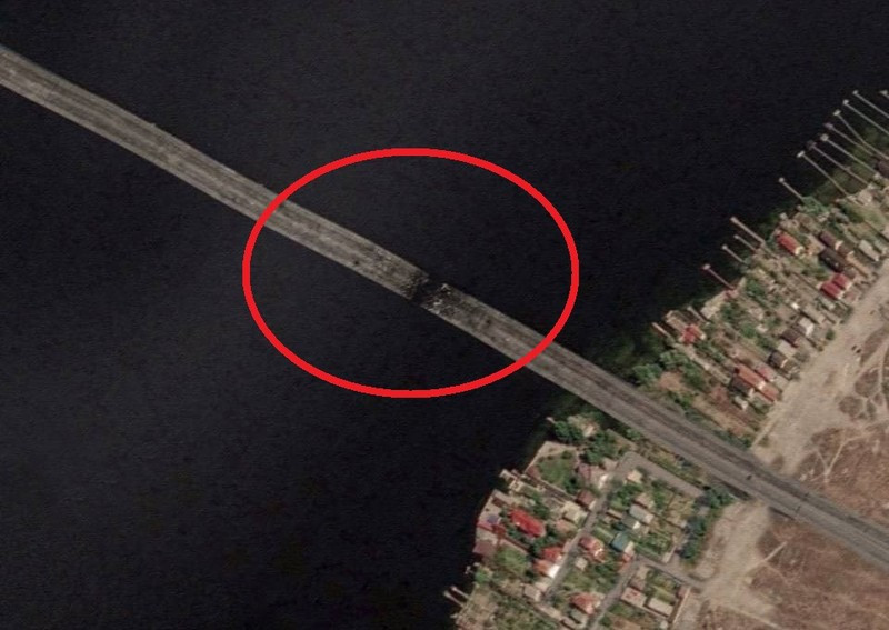 Và như vậy, Quân đội Ukraine chỉ có thể thực hiện các cuộc tập kích chiến thuật và đạt được những kết quả hạn chế, chẳng hạn như giảm nguồn tiếp tế hậu cần của Quân đội Nga ở Kherson bằng cách đánh cầu. Vậy hãy xem, liệu Quân đội Nga có rút khỏi thành phố Kherson do áp lực hậu cần hay không?