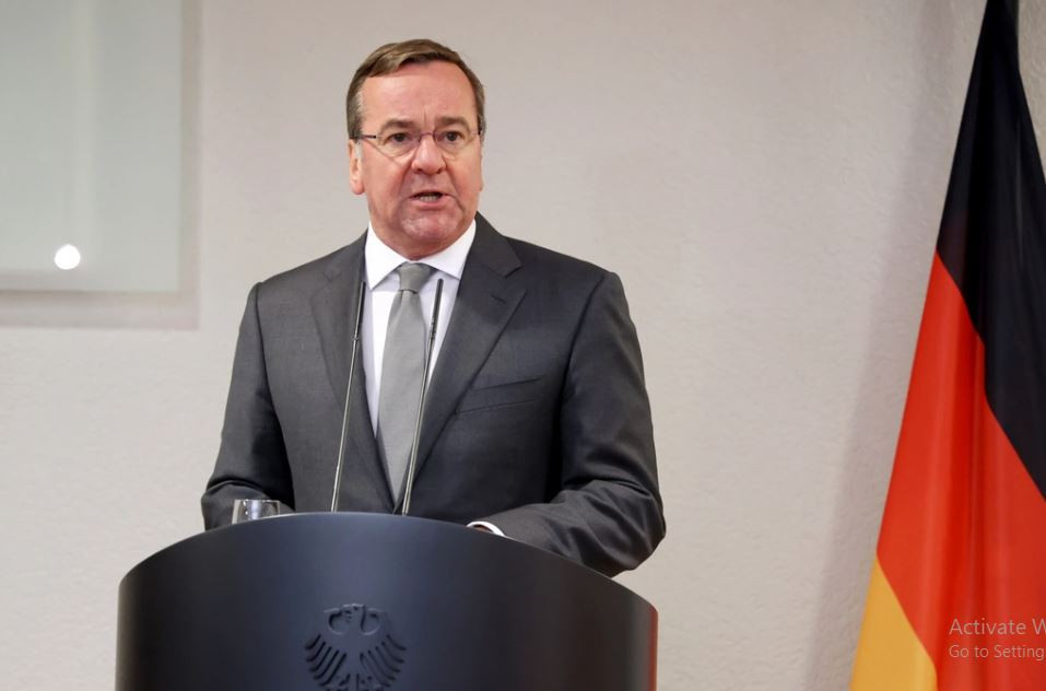 Vào hồi tháng 4 vừa qua, Bộ trưởng Quốc phòng Đức Boris Pistorius cho rằng, ngành công nghiệp quốc phòng Nga đã mở rộng sản xuất, vượt nhu cầu sử dụng cho chiến dịch quân sự của họ ở Ukraine, cho phép Moscow tích trữ, điều ngày gây nguy hại cho an ninh của châu Âu trong tương lai.