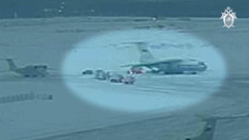 Lùi lại một bước, giả sử trên máy bay có tù nhân thì đây giống một cái bẫy hơn, Ukraine chưa nhận được thông tin về việc trao đổi tù nhân, và đường bay của máy bay là đường bay mà Nga và Iran thường vận chuyển vũ khí; vì vậy, rất có thể đó là hành động khiêu khích quân Ukraine.