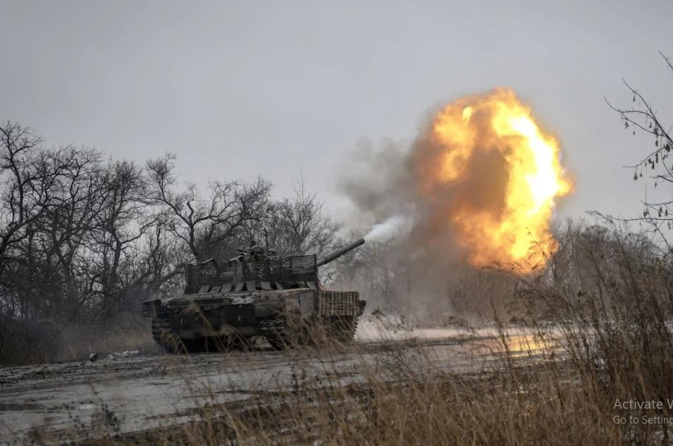 Trước mệnh lệnh phải giữ Avdiivka bằng mọi giá, Quân đội Ukraine không ngồi yên mà đã chủ động phản công quyết liệt. Tuy nhiên, Quân đội Ukraine chẳng những không đánh bật được các mũi xung kích của Nga mà còn để mất thêm các vị trí trên đường Chernyshevsky và Sportivnaya. 