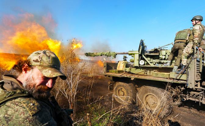 Theo kênh SGS dẫn các nguồn tin từ chiến trường cho biết, tại bắc Avdiivka, sau khi bẻ gãy cuộc phản công quy mô nhỏ của Ukraine vài ngày trước đó, quân Nga lại tiếp tục tấn công vào sườn phía bắc làng Stepovoe dưới sự yểm trợ bằng xe tăng; giao tranh ác liệt đang diễn ra tại phía bắc và trung tâm ngôi làng.