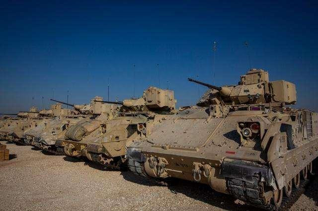 Mỹ và một số nước phương Tây khác, hiện vẫn còn một số lượng lớn xe tăng chiến đấu chủ lực, xe chiến đấu bộ binh và xe bọc thép bánh xích nhưng chúng đều nằm “trong kho niêm cất”. Nếu bây giờ chúng đưa đến chiến trường Ukraine, thì Ukraine phải tốn cả “đống tiền” để sửa chữa và nâng cấp; và chắc rằng điều đó là không khả thi.