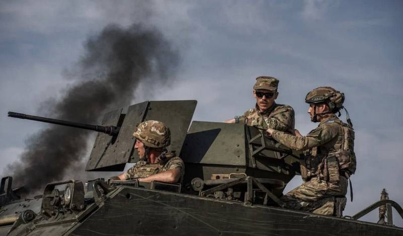 Trong giai đoạn đầu của cuộc phản công, quân đội Ukraine được NATO huấn luyện và trang bị, đã rất “lúng túng” trước tuyến phòng thủ phức tạp của Nga; đặc biệt là trước “biển mìn”. Tuy nhiên, quân Ukraine nhanh chóng đã điều chỉnh chiến thuật, khiến tổn thất về vũ khí và quân số giảm đi nhanh chóng. Mặc dù vậy, tốc độ tiến công rất chậm; kém xa so với cuộc phản công ở Kharkov năm ngoái.