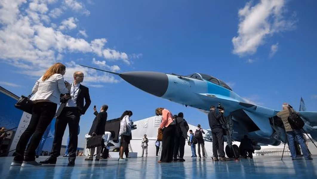 Theo Giám đốc chương trình MiG-35, Musheg Baloyan, các vấn đề mà các chuyên gia quân sự nêu ra trước đó, liên quan đến máy bay trong quá trình thử nghiệm đã được các chuyên gia của UAC giải quyết kịp thời; cho phép bắt đầu sản xuất lô máy bay MiG-35 mới đầu tiên. Bộ Quốc phòng Nga dự kiến sẽ đưa ra quyết định cuối cùng về vấn đề này trong tương lai gần, Baloyan cho biết. 