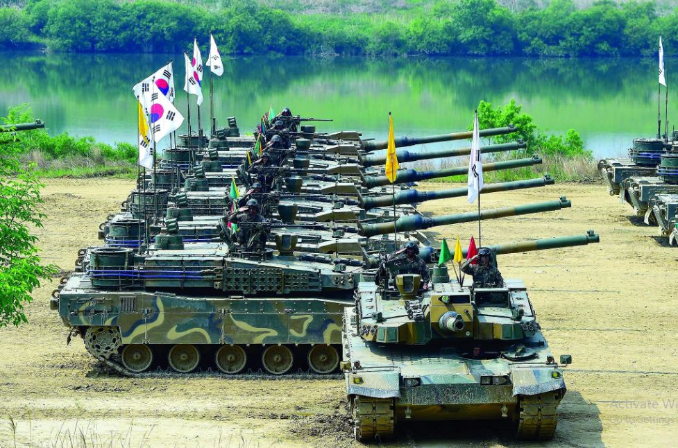 Hiện nay, Trung Quốc là quốc gia sản xuất xe tăng lớn thứ hai trên thế giới sau Nga, sản lượng xe tăng mặc dù không lớn bằng Nga, nhưng vẫn có khả năng nhanh chóng mở rộng năng lực sản xuất. Còn sản xuất xe tăng theo tiêu chuẩn của các nước phương Tây, thì sản lượng xe tăng hiện tại của Hàn Quốc là lớn nhất.