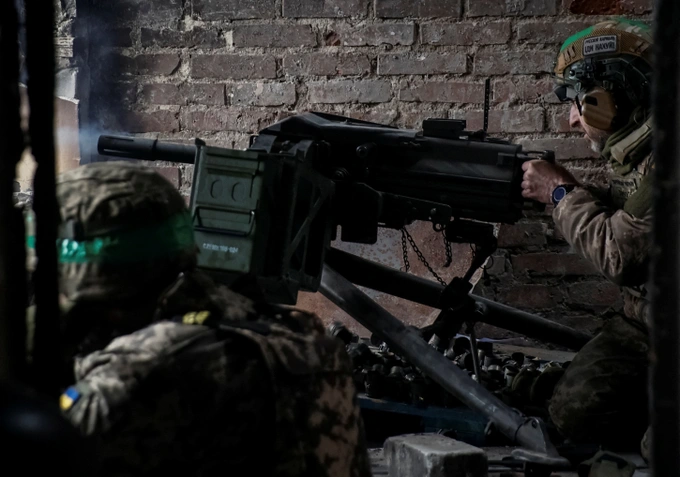 Trước tình hình đó, Quân đội Ukraine dù có 80.000 quân tăng viện ở ngoại vi cũng chỉ có thể đứng nhìn. Vậy Quân đội Ukraine có thực sự nhìn giai đoạn đếm ngược đến ngày Bakhmut thất thủ? 