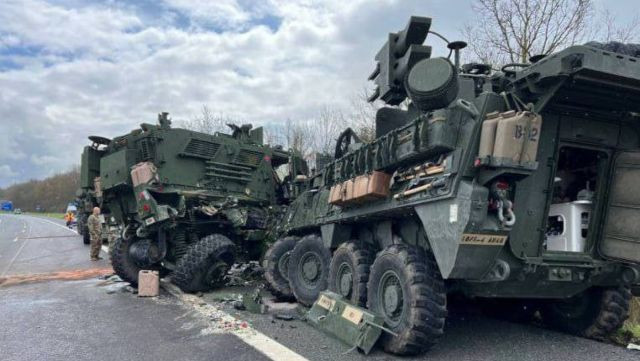 Những chiếc xe bọc thép MaxxPro, được thiết kế để chịu được những trận chiến khắc nghiệt nhất. Trong thời gian trước, Lữ đoàn bộ binh Jaeger số 68 của Ukraine, đã bị mắc kẹt trong một trận đánh ác liệt ở làng Blahodatne và chính những chiếc MaxxPro đã cứu mạng họ. Ảnh: BM.