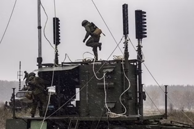 Còn một đồng minh của Mỹ là Nhật Bản, cũng vừa hứng chịu tác động của hệ thống tác chiến điện tử của Nga, ngăn cản các hành động của không quân Nhật Bản ở gần biên giới Nga.