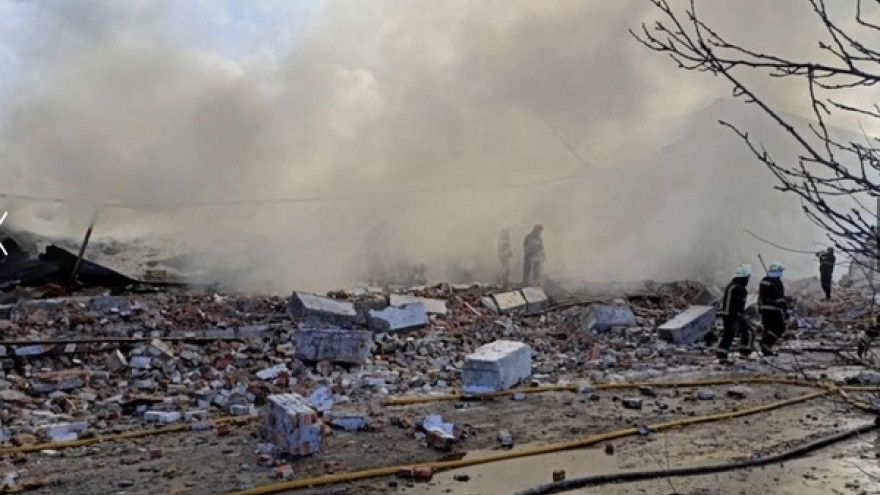 Sau khi nhóm máy bay ném bom chiến thuật Su-34 thả hơn chục quả bom tấn (trong đó có bom nhiệt áp), tiếp đó UAV trinh sát được trang bị thiết bị trinh sát ảnh nhiệt đã kiểm tra kết quả và phát hiện không tìm thấy tín hiệu hồng ngoại nào trên các vị trí vừa bị bom Nga tấn công. Điều này có nghĩa là không còn lính Ukraine nào còn sống sót sau trận bom.