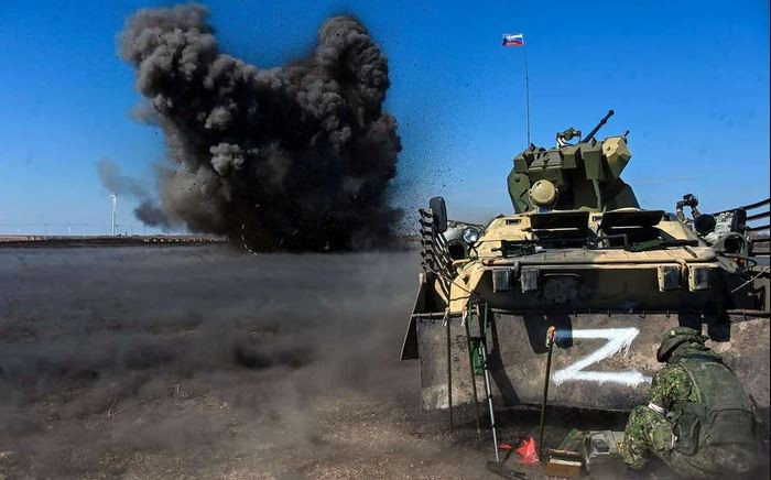 Sau đó, hãng tin nhà nước Ukrinform của Ukraine cho biết, quân Nga đã chiếm được khu định cư Karnar và chính thức tiến vào khu đô thị Chasov Yar. Đây là tốc độ tấn công mà cả Quân đội Ukraine và NATO đều không thể ngờ tới.