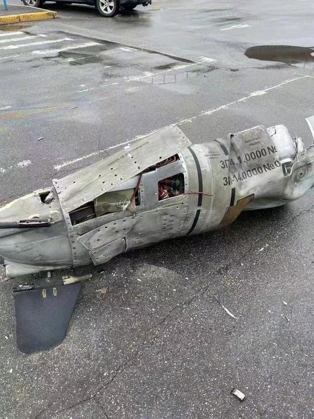 Còn các mảnh vỡ của một số tên lửa hành trình của Nga cho thấy, chúng dường như không bị đánh chặn bởi lực lượng phòng không Ukraine, mà bị rơi do trục trặc kỹ thuật, phù hợp với nhận xét trước đây của NATO về chất lượng vũ khí của quân đội Nga ở chiến trường Syria. 