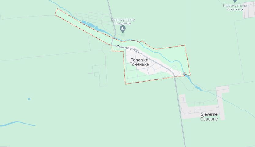 Làng Tonen’ke có diện tích lớn hơn gấp đôi làng Severne. Mặc dù hai làng tồn tại riêng biệt, nhưng thực tế chúng chỉ cách nhau khoảng 400 mét theo đường chim bay.