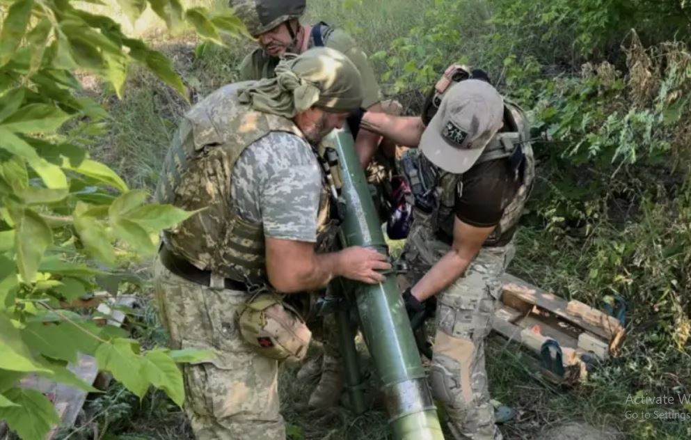 Trong những ngày đầu chiến dịch, quân Ukraine tận dụng được yếu tố bí mật, bất ngờ; trong khi Quân đội Nga chủ quan khinh địch; tuy nhiên, quân Ukraine đã không thể tiến được xa, khi họ không có ưu thế về không quân, lại gặp bất lợi về quân số và trang bị. Do vậy việc mở rộng diện tích lãnh thổ bị chiếm đóng trên đất Nga là nhiệm vụ bất khả thi đối với quân Ukraine.