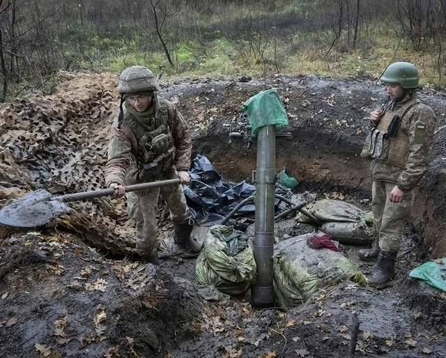 Còn Bộ Quốc phòng Ukraine cho biết, Lữ đoàn Phòng vệ Quốc gia số 103, đơn vị tinh nhuệ của AFU, đã được điều từ tỉnh Lviv (giáp Ba Lan) ra mặt trận Sumy. Lực lượng phòng vệ quốc gia của AFU, thực chất là lực lượng được tổ chức lại từ lực lượng dân quân tự vệ; vì vậy, binh lính của mỗi lữ đoàn phòng vệ quốc gia, về cơ bản đều đến từ cùng một địa phương.