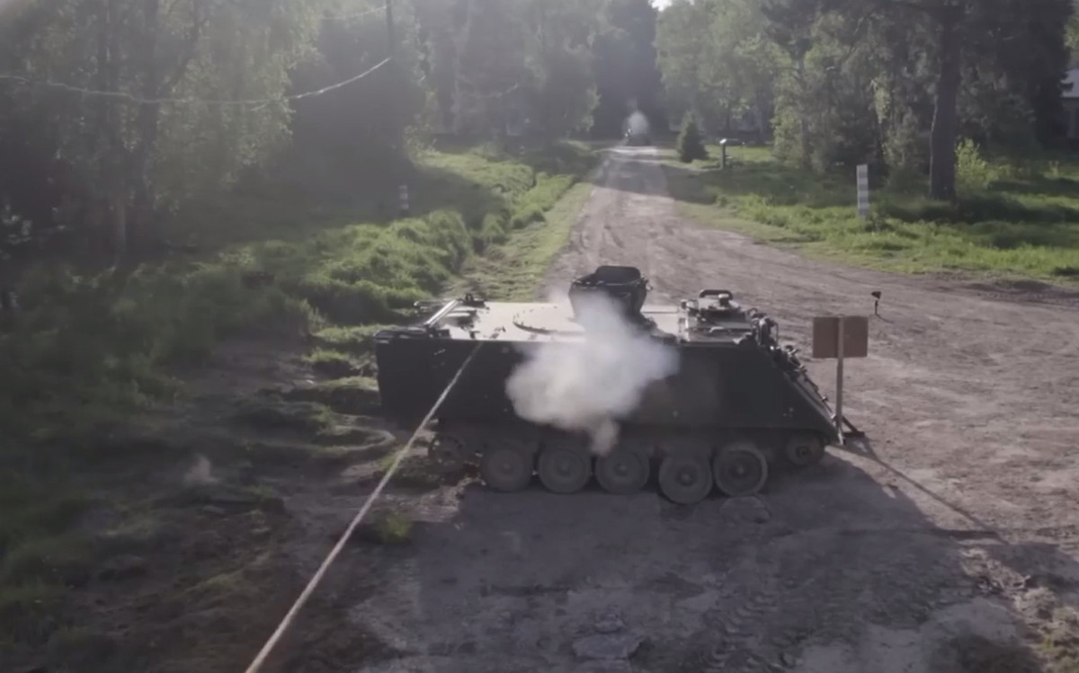 Chiếc M113 thứ hai đã cố gắng thay đổi lộ trình, sau khi nhìn thấy chiếc đầu tiên bị UAV FPV phá hủy, nhưng nó cũng chịu chung số phận và bị trúng tên lửa chống tăng có điều khiển của Trung đoàn bộ binh cơ giới số 103 và cuối cùng bị phá hủy bởi UAV FPV của Tiểu đoàn trinh sát số 174 của Nga.