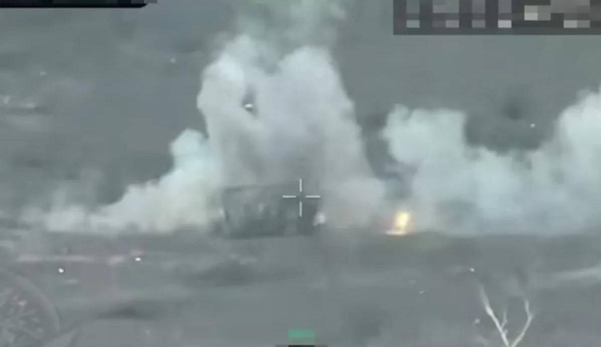 Như vậy, cuộc phản công của AFU ở Toretsk cho thấy, nếu họ tiếp tục phản công sẽ gây ra rủi ro rất lớn, trong khi rút lui đồng nghĩa với thất bại trong nhiệm vụ. Điều này phản ánh sự bất lực và thế tiến thoái lưỡng nan của AFU trên chiến trường.