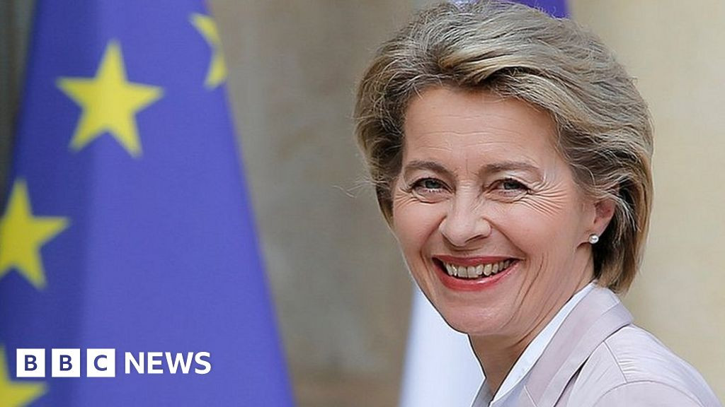 Kể từ khi cuộc xung đột Nga-Ukraine nổ ra vào tháng 2, Nga đã bị Mỹ và các nước phương Tây phong tỏa hoàn toàn và điều này còn lâu mới kết thúc. Mới đây, Chủ tịch Ủy ban châu Âu Ursula von der Leyen thông báo, châu Âu chính thức khởi động đợt trừng phạt thứ 9 nhằm vào Nga, lần này chủ yếu nhắm vào ngành năng lượng và khai khoáng của Nga.