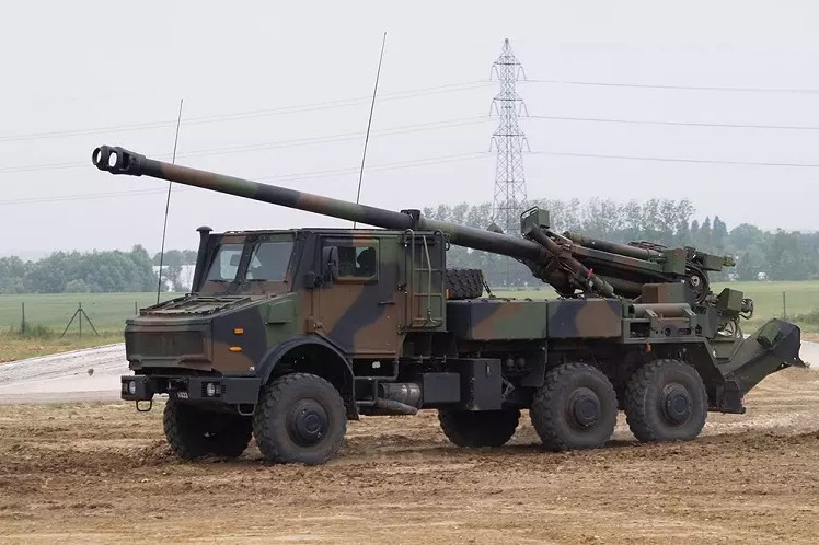 Ukraine khẳng định rằng, số pháo Caesar sẽ được sửa chữa trên lãnh thổ của Ukraine; lý do họ không vận chuyển số pháo Caesar hỏng đến Ba Lan sửa chữa, là do Ukraine lo ngại các cuộc tấn công của Nga, trong quá trình vận chuyển pháo đi sửa.