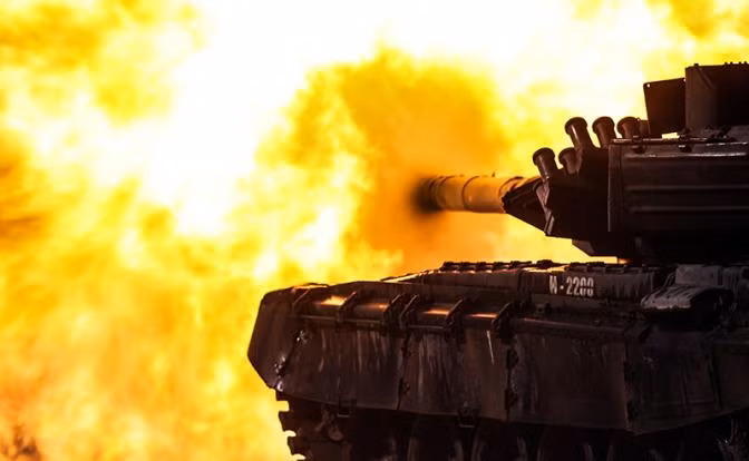 Quân đội Nga không chỉ quyết tâm đột phá vào thành phố Toretsk, mà với việc sử dụng lực lượng bộ binh và hỏa lực không quân, pháo binh cùng với chiến thuật mới trong cuộc tấn công, cũng ảnh hưởng lớn đến tinh thần của quân phòng thủ Ukraine.