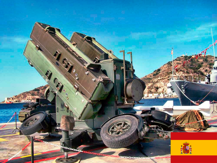 Mặt khác, hệ thống Skyguard được kết hợp với hệ thống tên lửa đất đối không Aspide của Italy, được sản xuất lần đầu tiên vào những năm 1970 bởi công ty Selenia, một chi nhánh của Leonardo, thành viên của tập đoàn tên lửa châu Âu MBDA. Tên lửa Aspide được phát triển dựa trên tên lửa không đối không tầm trung AIM-7E Sparrow của Mỹ. 