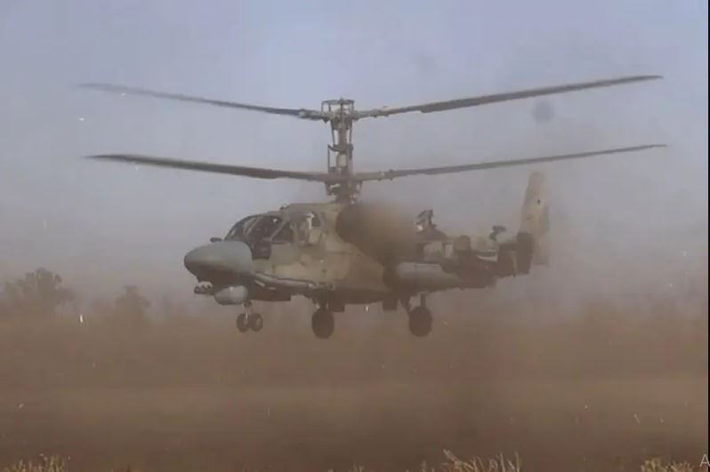 Tướng Alaudinov cho biết thêm, ngay cả những người theo chủ nghĩa dân tộc Ukraine cực hữu, như Tiểu đoàn Azov hay Tiểu đoàn Aydar cũng đã ra đầu hàng. Tuy nhiên, Quân đội Nga sẽ không làm hại họ và họ sẽ được đối xử hợp lý miễn là họ buông súng đầu hàng.