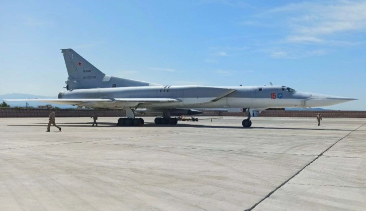 Hợp tác quân sự Nga-Syria hiện tốt hơn lúc nào hết, từ việc hỗ trợ hỗ trợ Quân đội Syria chống lại các lực lượng nổi dậy của nước này từ tháng 8/2015, đến việc các căn cứ quân sự của Nga ở Syria, đã được sử dụng để triển khai các loại vũ khí chiến lược, bao gồm máy bay MiG-31K và Tu-22M3.