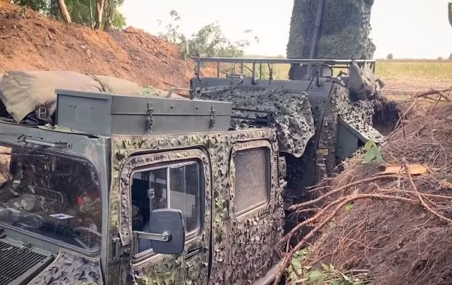 Hiệu suất radar Cobra rất mạnh, thời gian phản ứng nhanh hơn và phạm vi phát hiện hiệu quả là 20 km đối với pháo và 50 km đối với tên lửa. Hiện tại Đức đã viện trợ của cho Ukraine sử dụng toàn bộ số radar Cobar này (19 bộ). Ảnh: Pinterest. 