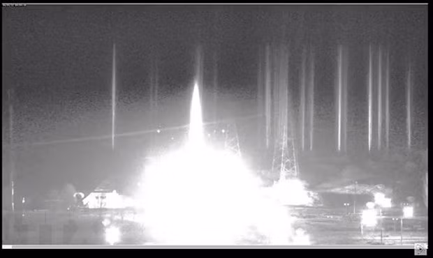 Còn theo truyền thông Ukraine, Nhà máy điện hạt nhân Zaporizhzhia (NPP), lớn nhất châu Âu, sau các trận đánh và pháo kích dữ dội, đã bị quân đội Nga chiếm giữ vào ngày 4/3/2022. Hiện nhà máy vẫn đang vận hành bình thường, bởi các nhân viên của nhà máy.