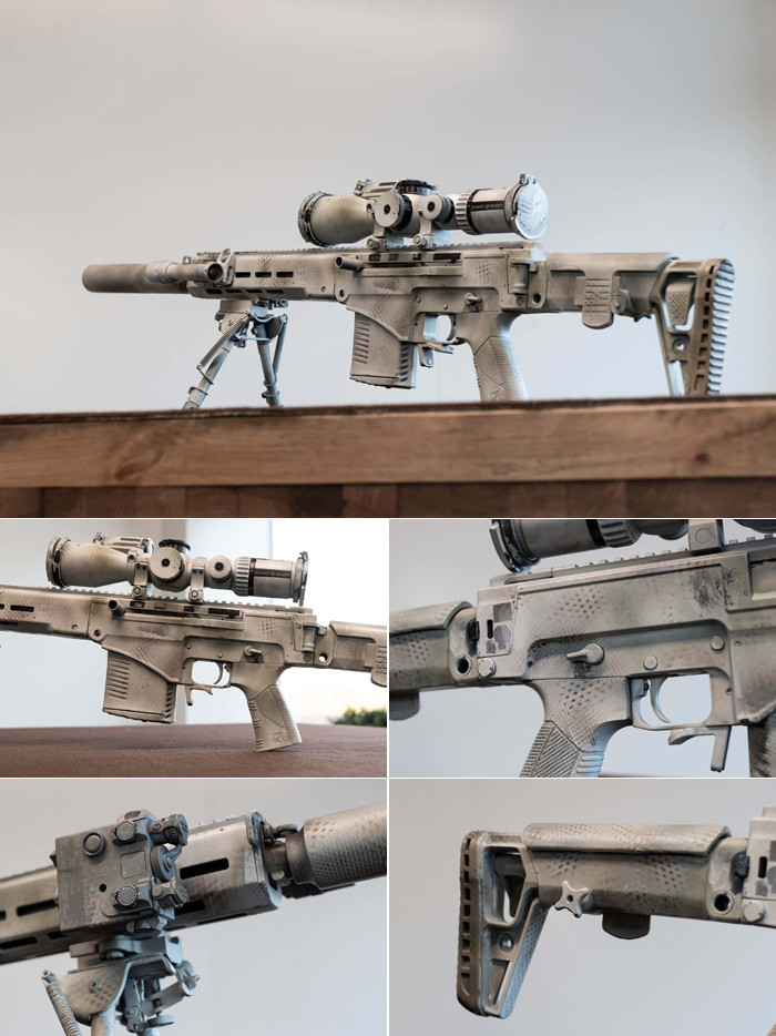 Một tính năng không kém phần quan trọng khác của khẩu SHF Chukavin là tay kéo khóa nòng và cần hạn định cách bắn, khi được bố trí cả hai bên; giúp xạ thủ thuận tiện khi bắn với cả những người thuận tay phải và tay trái.