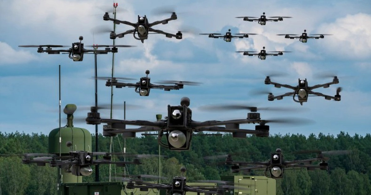 Việc sử dụng số lượng lớn UAV như vậy, cũng sẽ giúp quân đội Nga thực hiện các hoạt động tấn công cường độ cao hàng loạt. Các UAV này có thể phối hợp với nhau, hoạt động theo "bầy đàn", để tiến hành các cuộc tấn công và giám sát đồng bộ. Điều này cung cấp khả năng tiêu diệt mục tiêu cao và giảm thời gian phản ứng.