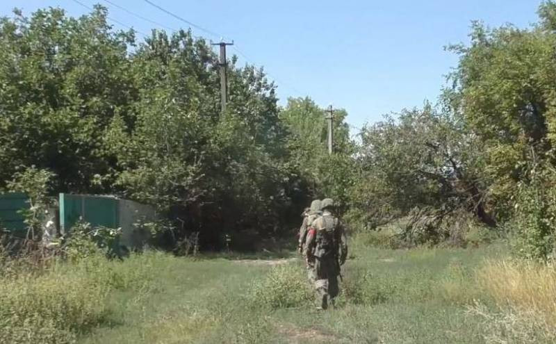 Vào tháng thứ 6 của cuộc xung đột Nga-Ukraine, quân đội Nga đã đạt được những kết quả đáng kể, ngoài việc tiêu diệt sinh lực của quân đội Ukraine, họ còn thu một lượng lớn vũ khí và trang bị của phương Tây. Hiện tại, chiến dịch quân sự đặc biệt đang diễn ra theo kế hoạch và quân đội Nga đã nắm chắc thế chủ động trên chiến trường. 