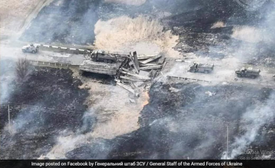 Nhiều bên có quan điểm khác nhau về ý định động thái của Quân đội Nga, nhưng chắc chắn việc cho phá hủy các cây cầu của Quân đội Nga đã có tác động sâu sắc đến tình hình ở Ukraine.