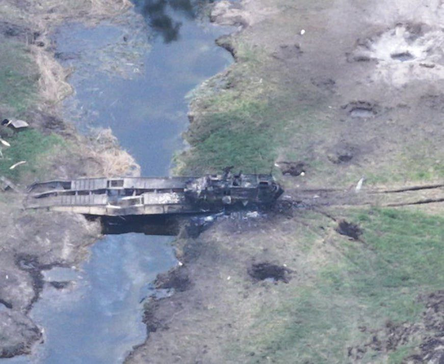 Trước đà phản công quyết liệt của quân Ukraine, quân Nga bị mắc kẹt trong khu vực nhà máy phía bắc sông Volchya, cũng tìm cách phá vỡ thế bất lợi. Ngày 9/7, Quân đội Nga tổ chức vượt sông Volchya từ bờ bắc, cố gắng gây bất ngờ cho quân Ukraine ở trường dạy nghề và kỹ thuật ở bờ nam, qua đó thực hiện phản công và bao vây lại quân Ukraine ở bờ bắc sông Volchya, nhưng thất bại.