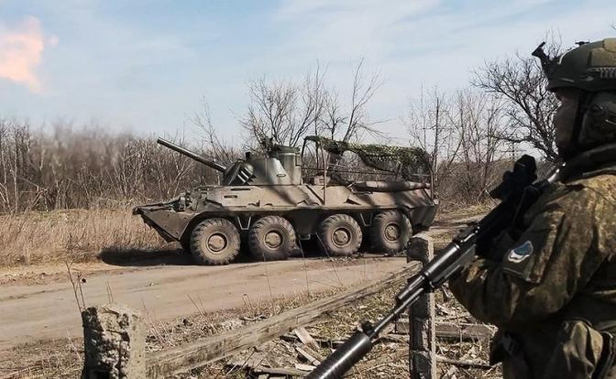 Trước đó, ông Trump từng tuyên bố sẽ “chấm dứt xung đột Nga-Ukraine chỉ trong một ngày”; tuy nhiên, việc chấm dứt cuộc xung đột như thế nào thì ông chưa tiết lộ? Nhưng dư luận nghi ngờ về kế hoạch của ông Trump, khi cả Moscow và Kiev đều không chấp nhận.