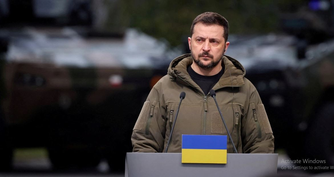 Ngày 18/11, tờ Sunday Times của Anh đưa tin, Tổng thống Ukraine Zelensky sẽ công bố "kế hoạch kiên cường" 10 điểm vào tuần tới, để nâng cao tinh thần của quân và dân Ukraine, vốn đã bị “tổn hại” do việc ông Trump đắc cử tổng thống Mỹ.